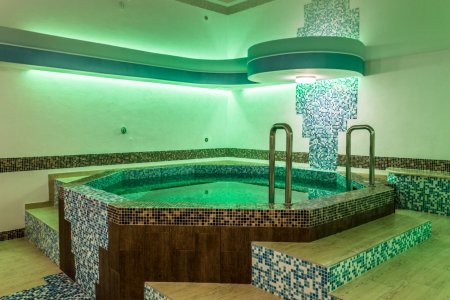 Бассейн и SPA-комплекс